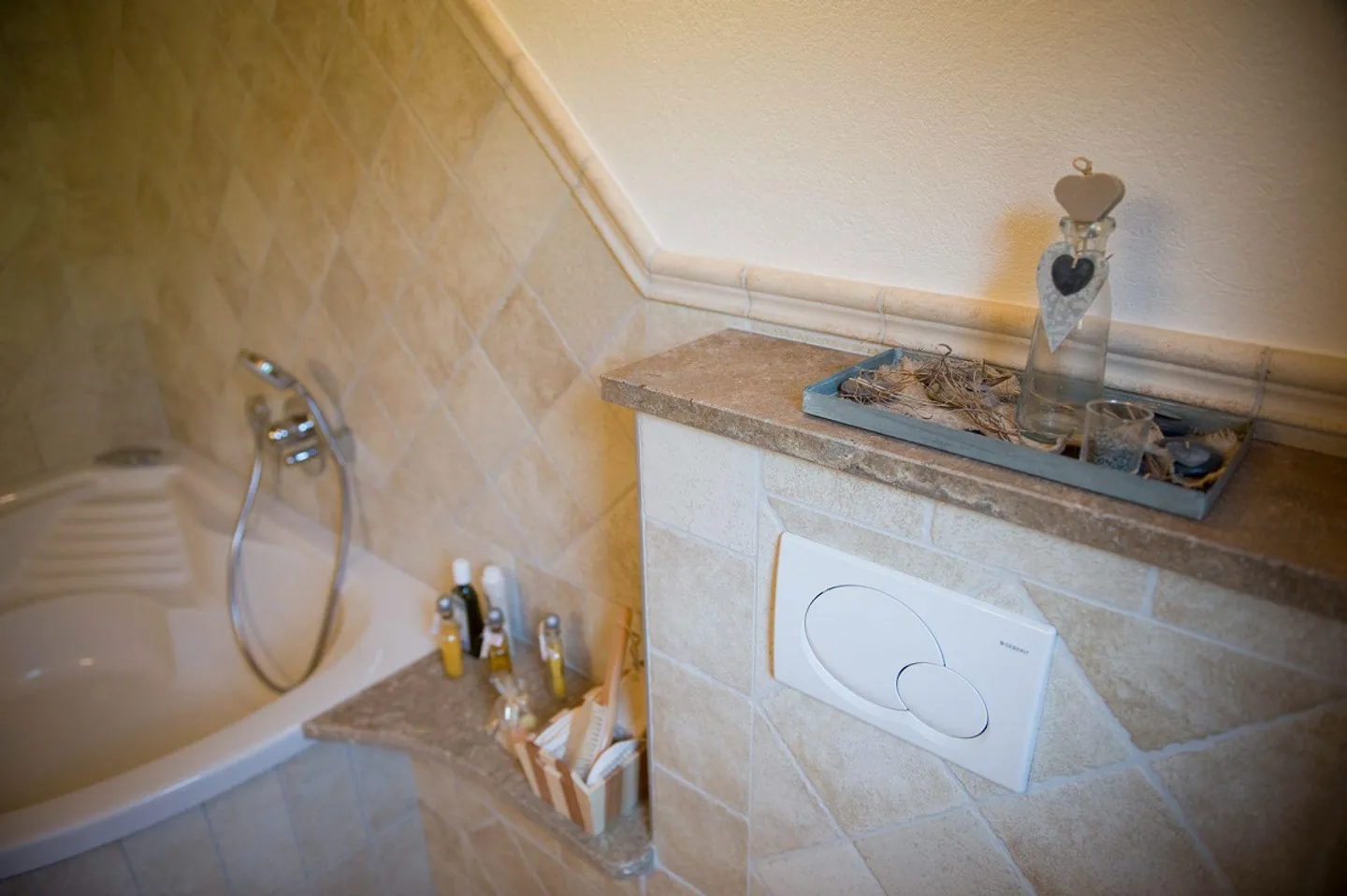 Seizure | Beautiful Chalet Away from All Disturbances - Photo 4 of 13