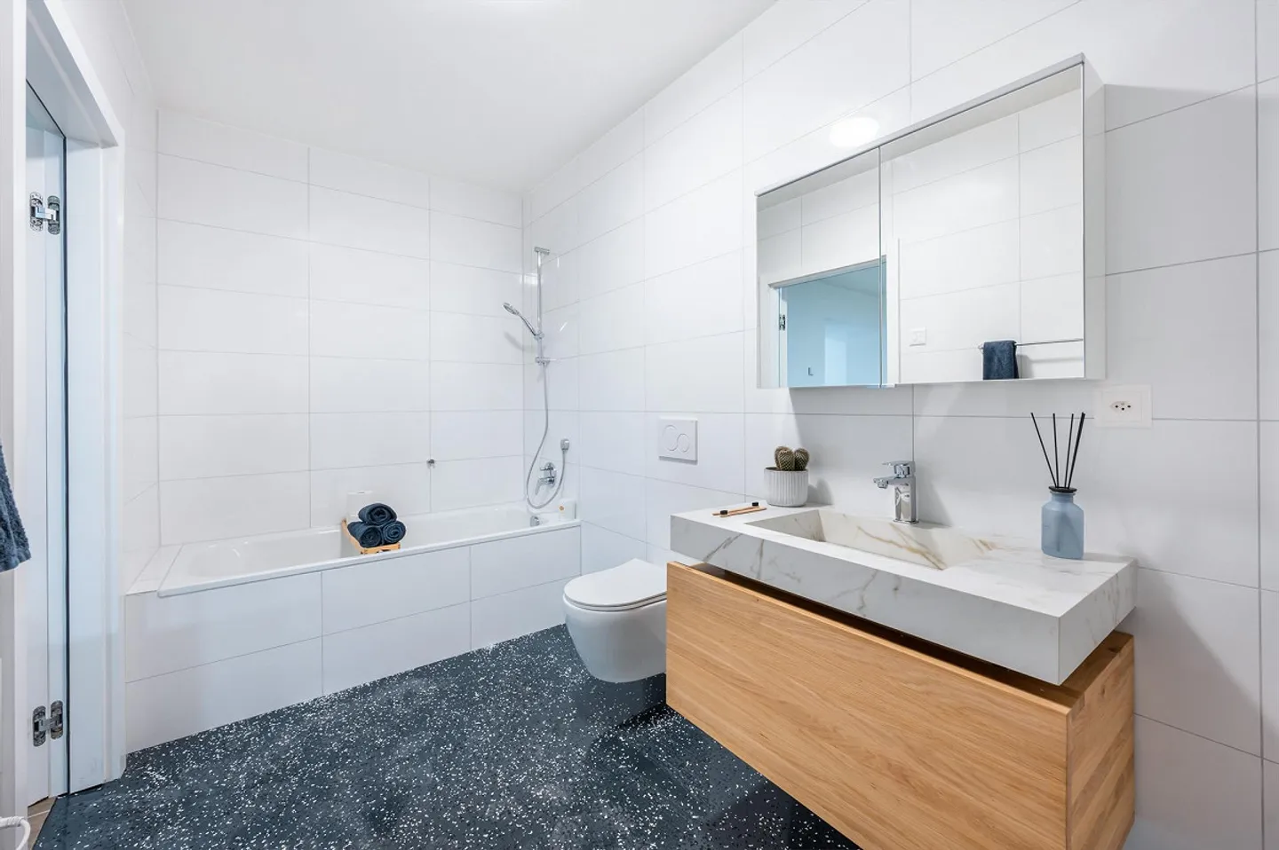 Vivere tranquilli al Mettauerbach – moderno appartamento di 2,5 stanze con balcone - Foto 6 di 10