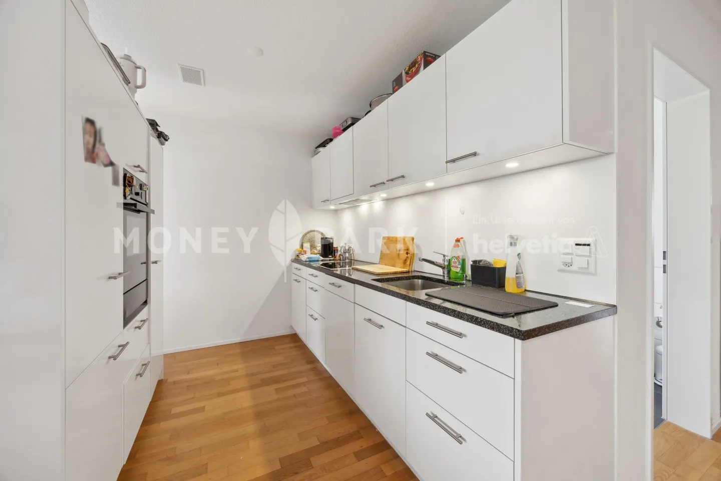 Appartement de jardin moderne de 4,5 pièces, idéal comme bien d'investissement ! - Photo 3 sur 13