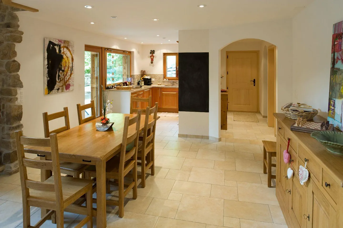 Seizure | Beautiful Chalet Away from All Disturbances - Photo 6 of 13