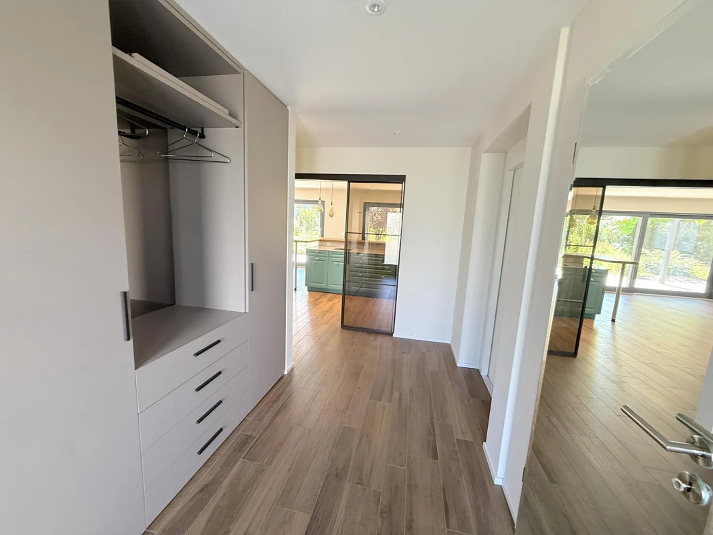 Maison individuelle moderne de 6 pièces avec ascenseur, jardin de rêve dans l'un des meilleurs quartiers familiaux de Dornach - Photo 3 sur 14