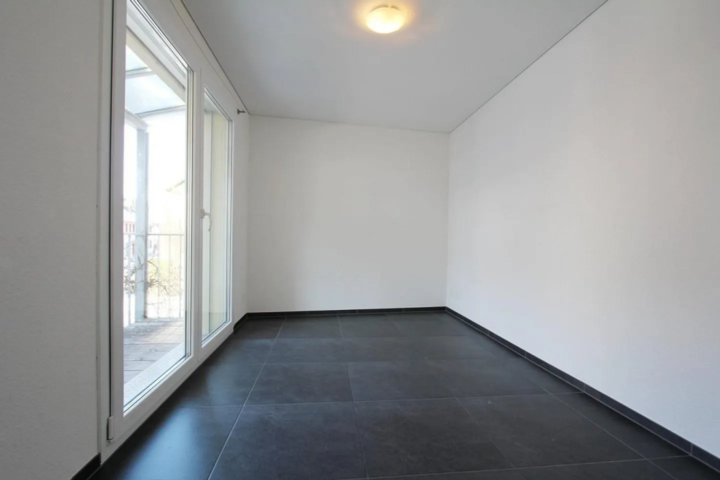 Appartement lumineux de 4½ pièces près du fleuve Rhin - Photo 7 sur 13
