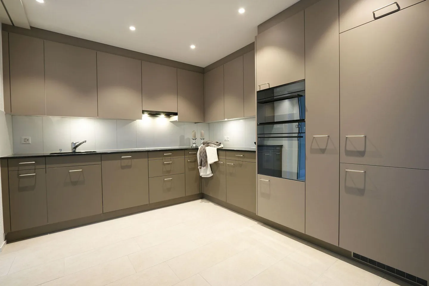 Appartamento giardino 3,5 locali con torre di lavaggio privata - Foto 2 di 12