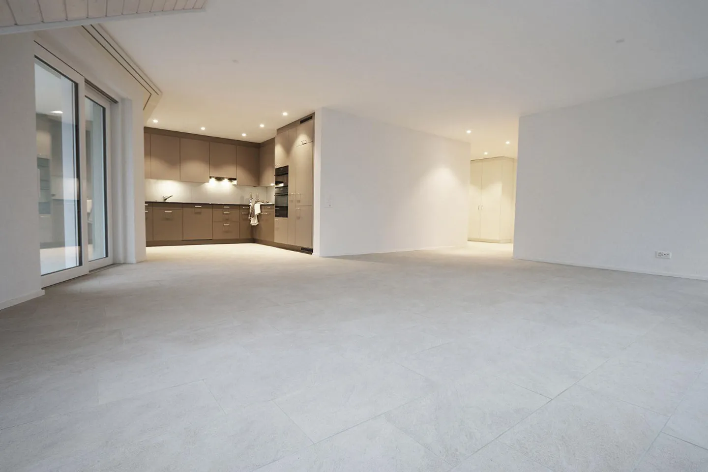 Appartamento giardino 3,5 locali con torre di lavaggio privata - Foto 1 di 12