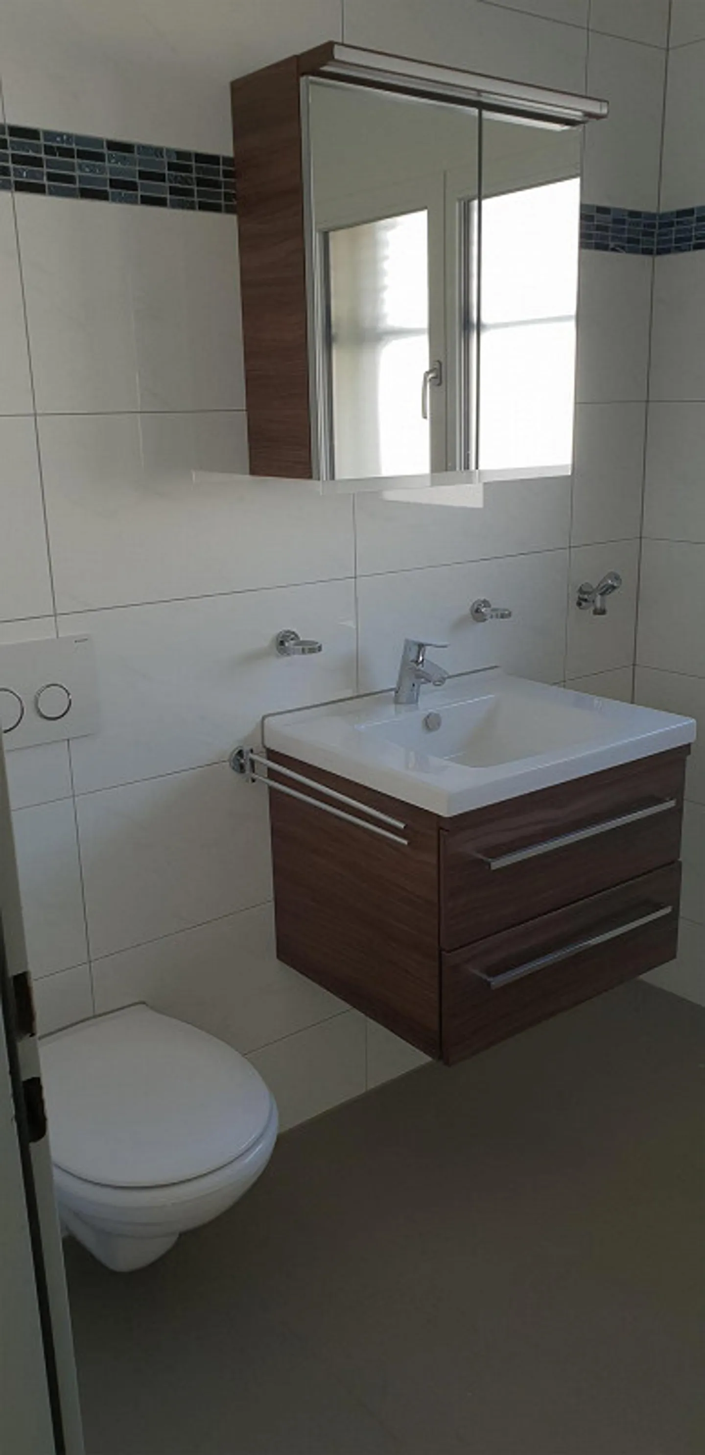 Appartamento spazioso e moderno di 4,5 stanze - Foto 17 di 26