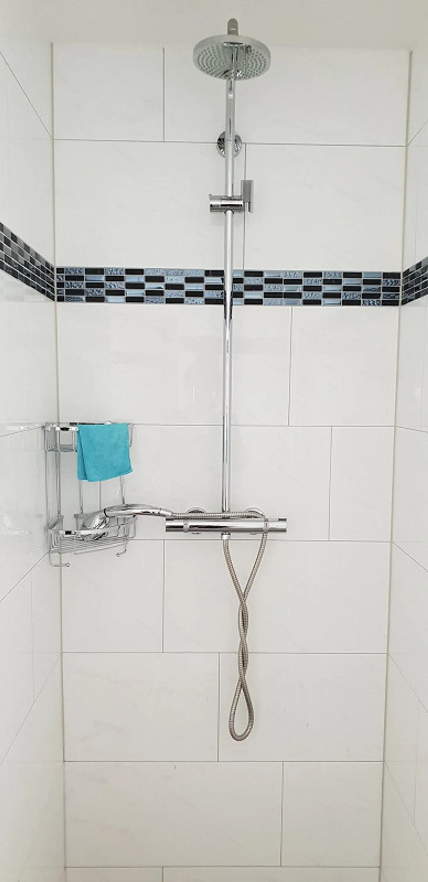 Appartamento spazioso e moderno di 4,5 stanze - Foto 22 di 26