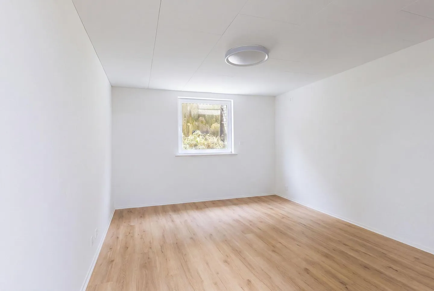 Renovated 4.5-Room Semi-Detached House - Photo 12 of 14