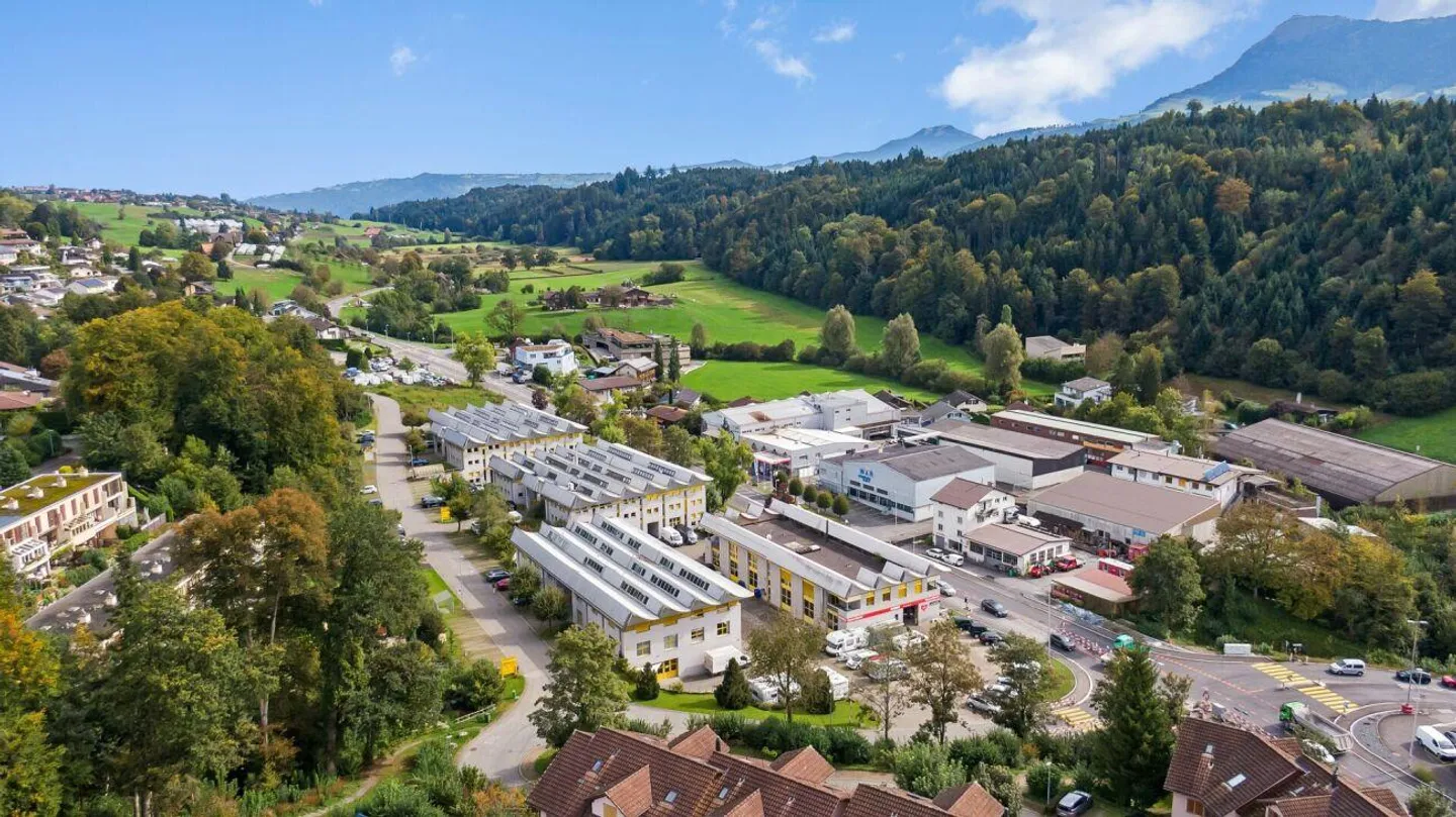 Espace de bureau polyvalent avec un bon plan d'étage - Photo 6 sur 18