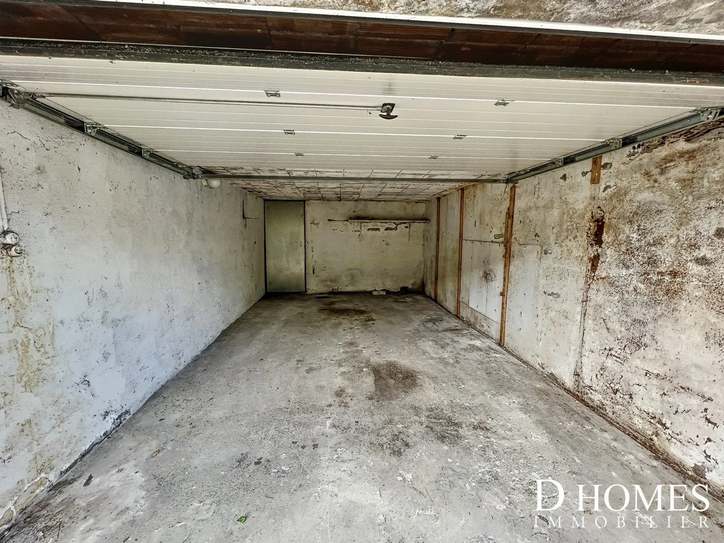 Garage for rent - Photo 3 of 3