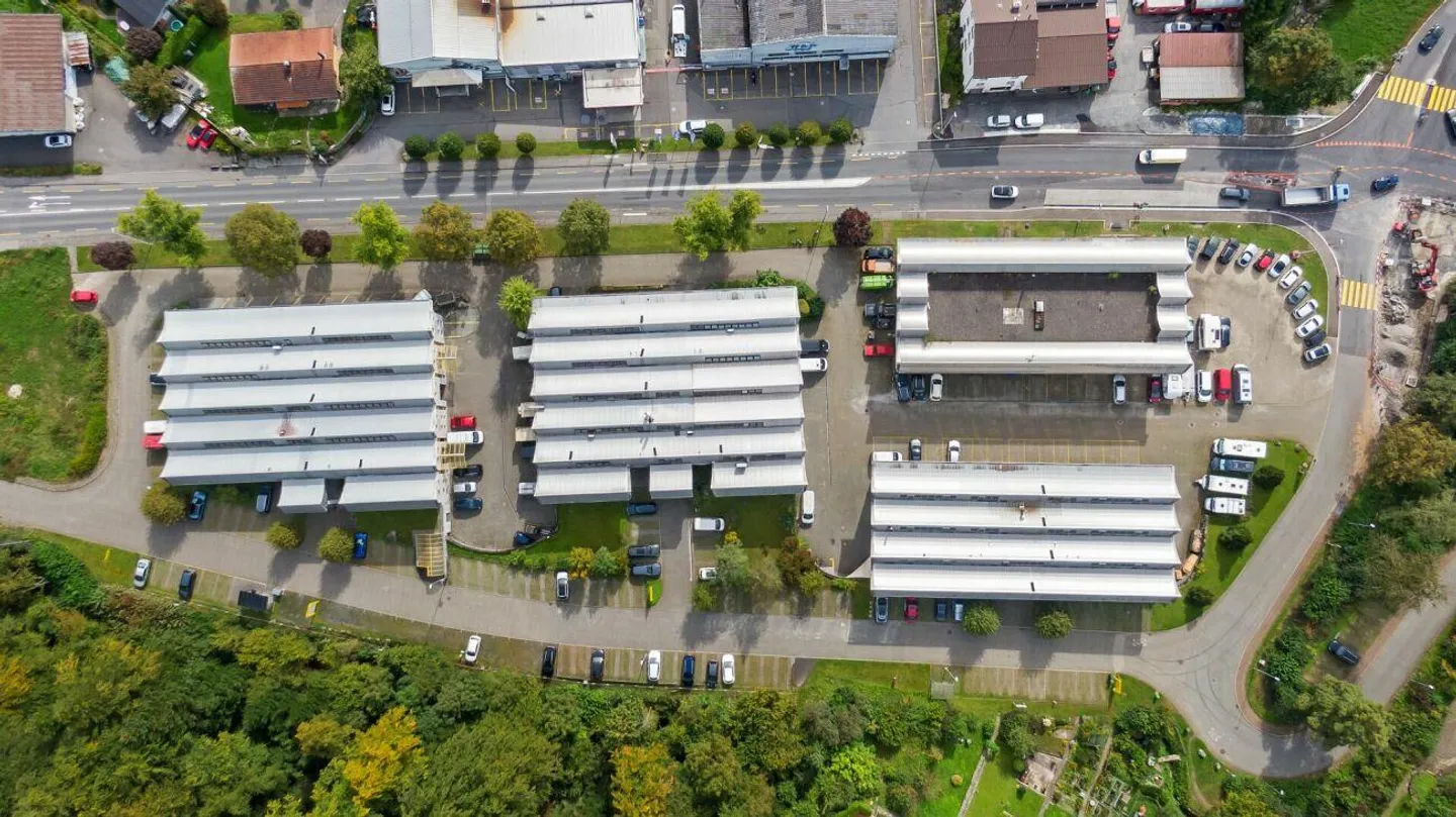 Espace de bureau polyvalent avec un bon plan d'étage - Photo 8 sur 18