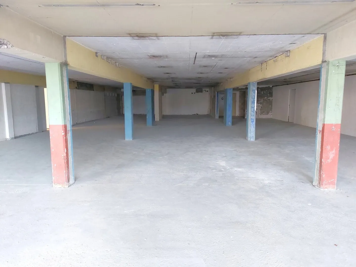 Affitto flessibile - Spazio commerciale di 315m2 - Vicino a tutto - Foto 3 di 7