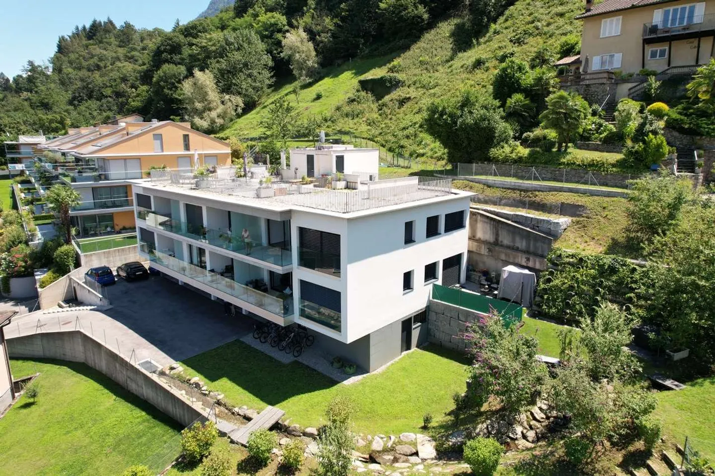 PIAZZOGNA - New 3.5-room apartment with garden and lake view - Photo 1 of 13