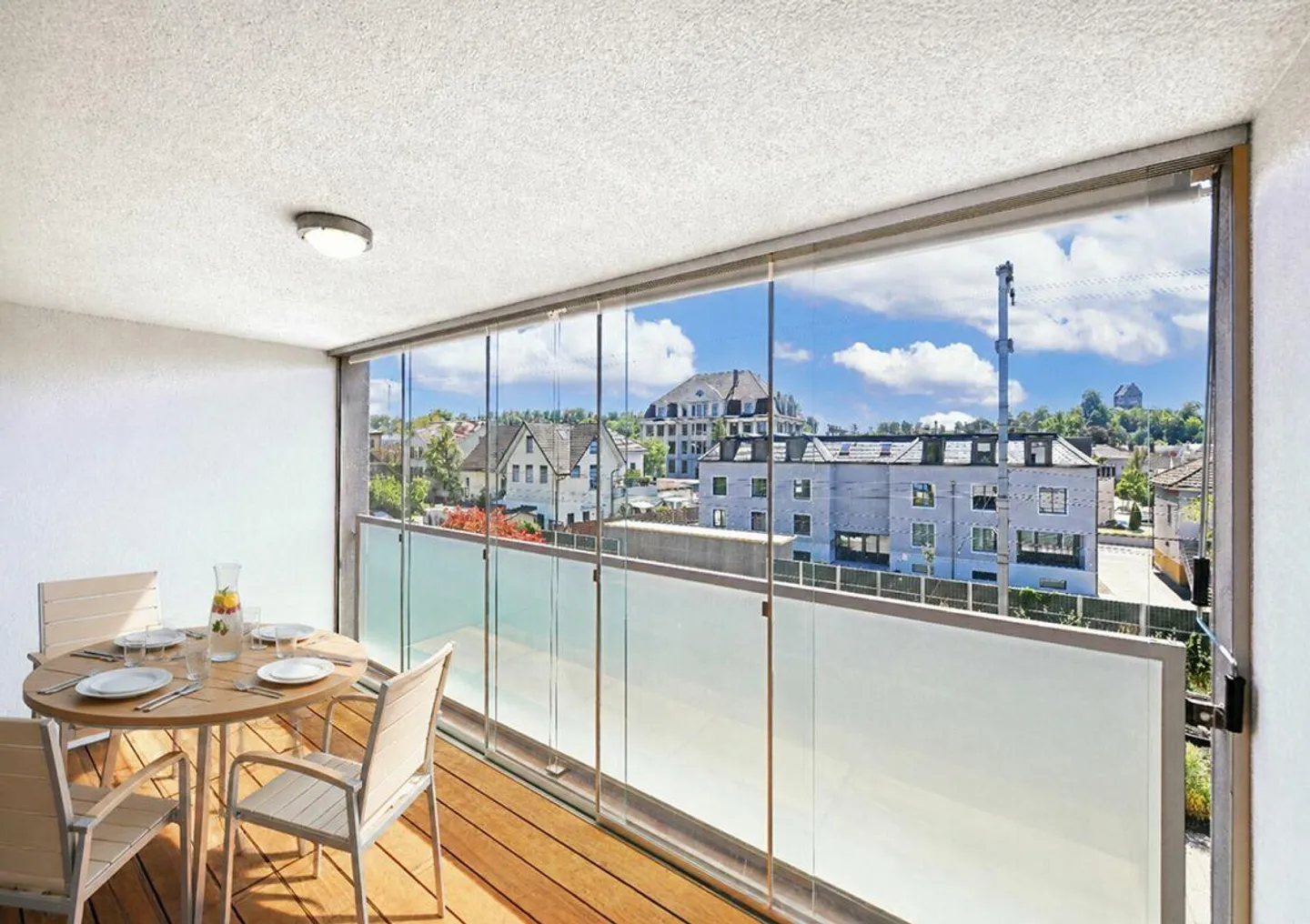 Modern Apartment with Castle View - Photo 4 of 9