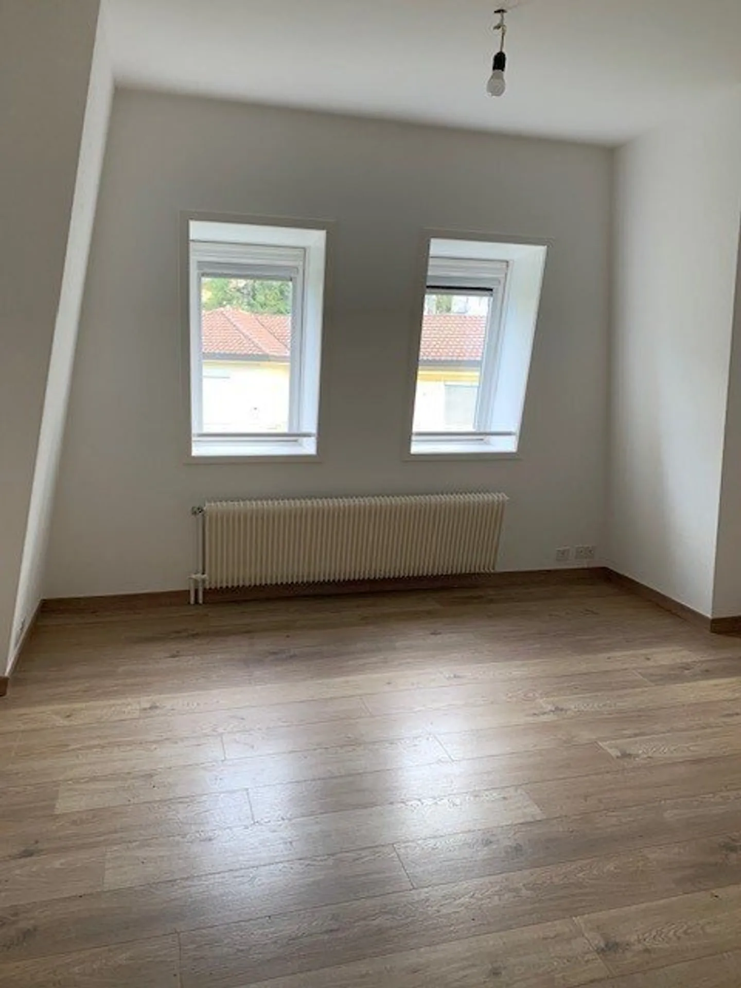 1.0 room apartment on the 5th floor - Photo 3 of 4