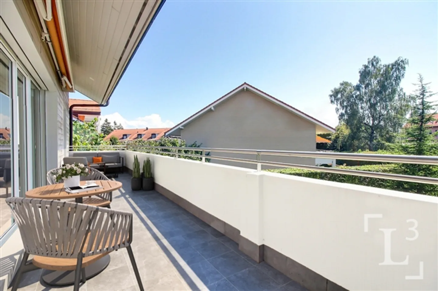 In the city center! Spacious 5.5-room penthouse duplex with balcony - Photo 1 of 12