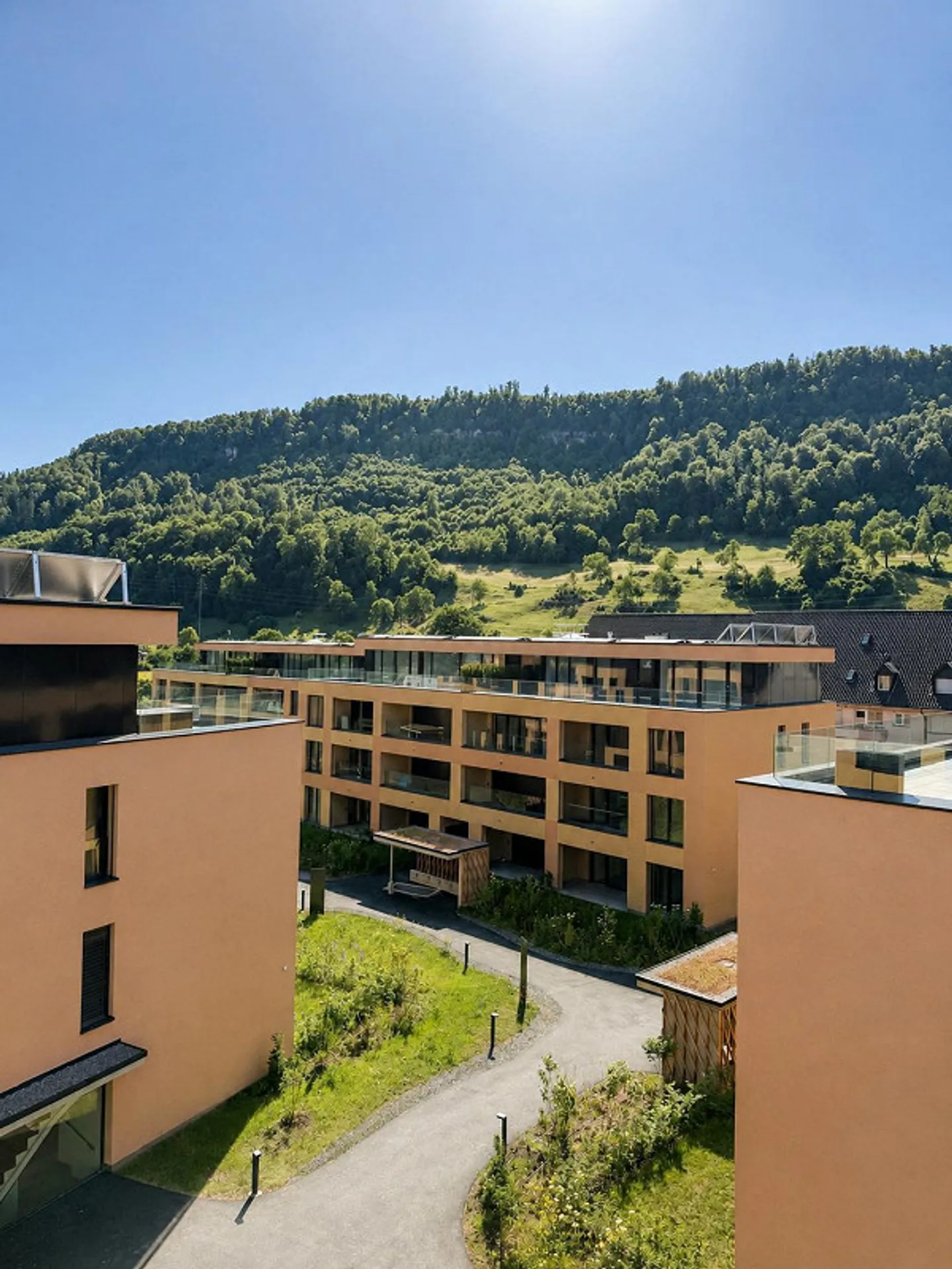 Modern 3.5-room penthouse apartment in Aarburg - Photo 8 of 8