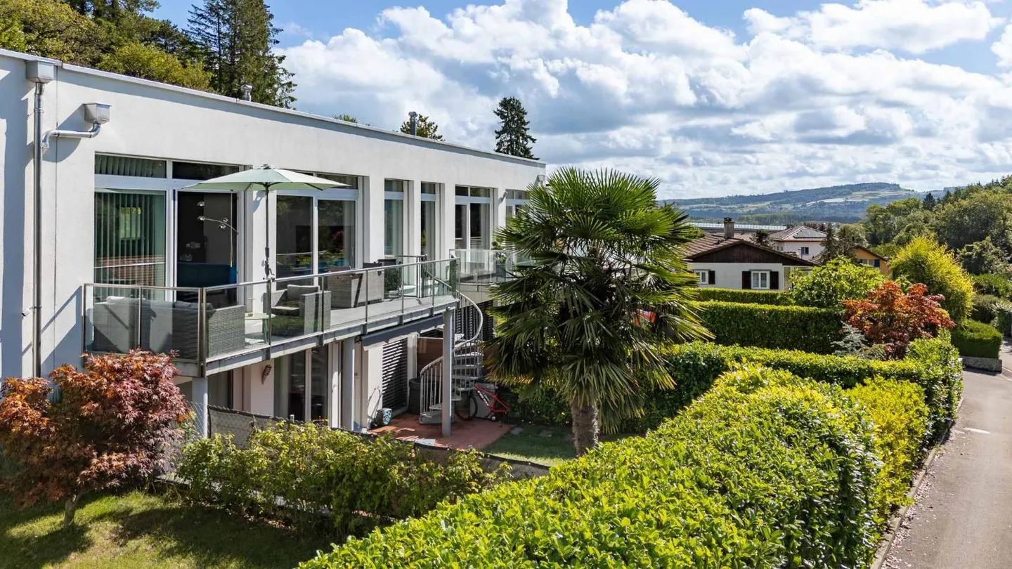 Familienvilla mit Garten - Foto 12 von 13