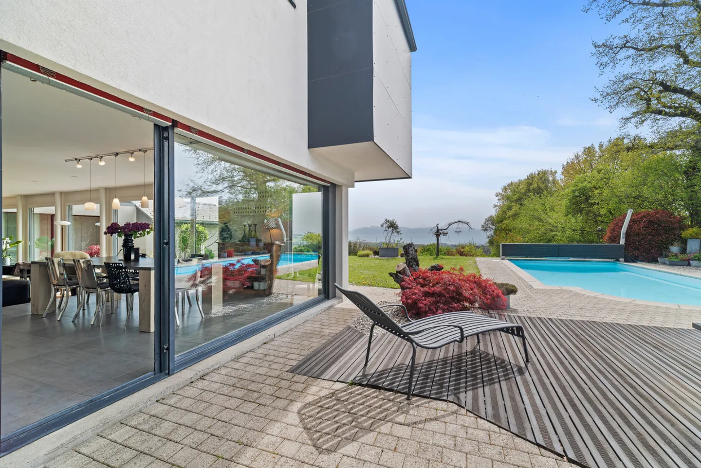 Bellissima villa familiare, piscina e vista sulle alture di Gland - Foto 3 di 13
