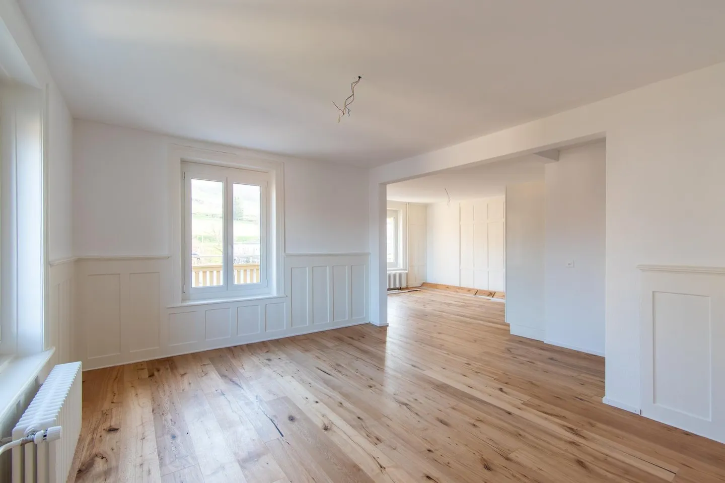 Grosszügige 2.5 Zimmer-Wohnung mit Balkon - Foto 1 von 13