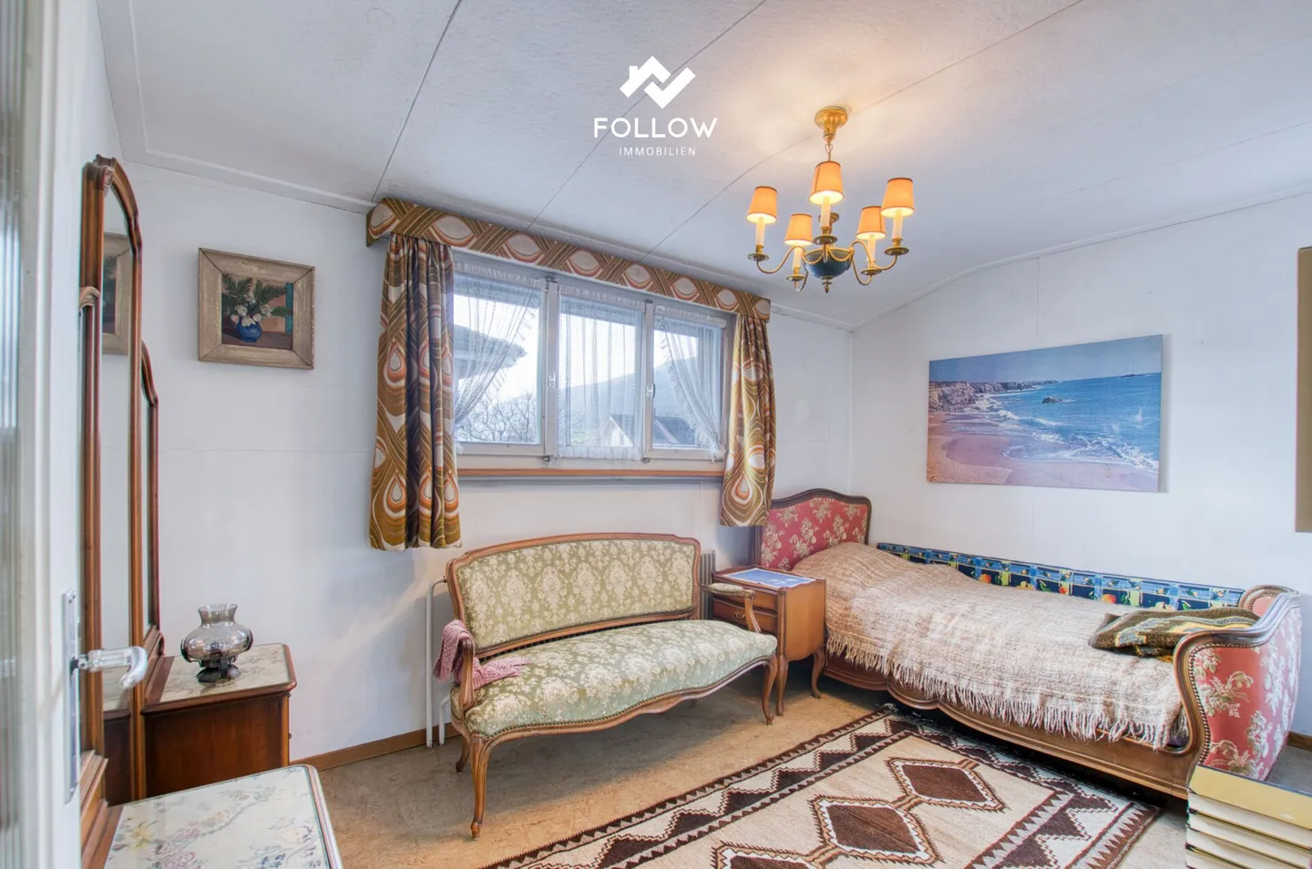 Home with Heart: Well-maintained Single-family House with Plenty of Space and Potential in a Quiet Residential Area - Photo 12 of 22