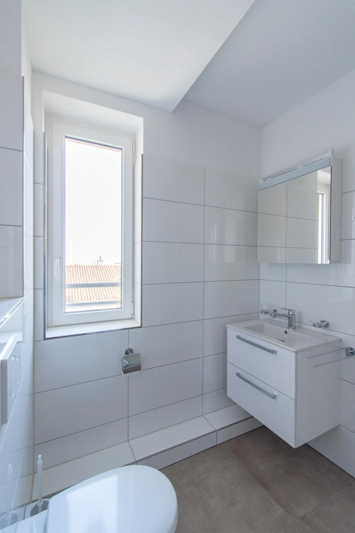 Grosszügige 2.5 Zimmer-Wohnung mit Balkon - Foto 9 von 13