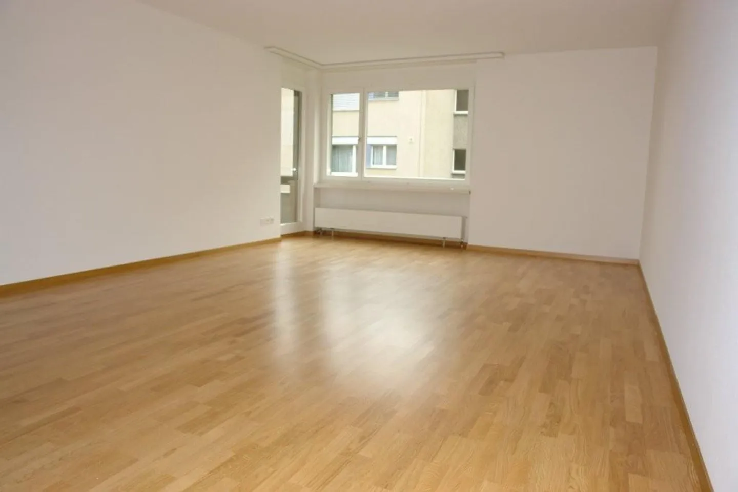 Vivre au cœur d'Altstetten - Appartement temporaire jusqu'au 30.09.2027 - Photo 2 sur 4