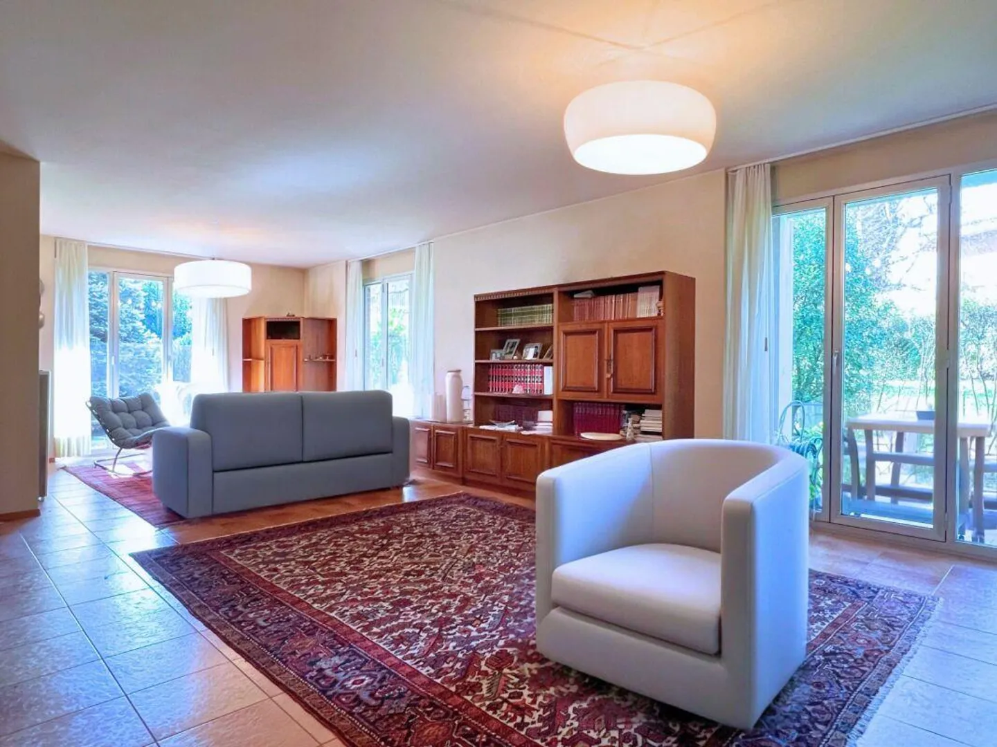 Belle maison individuelle avec un magnifique jardin - Photo 7 sur 20