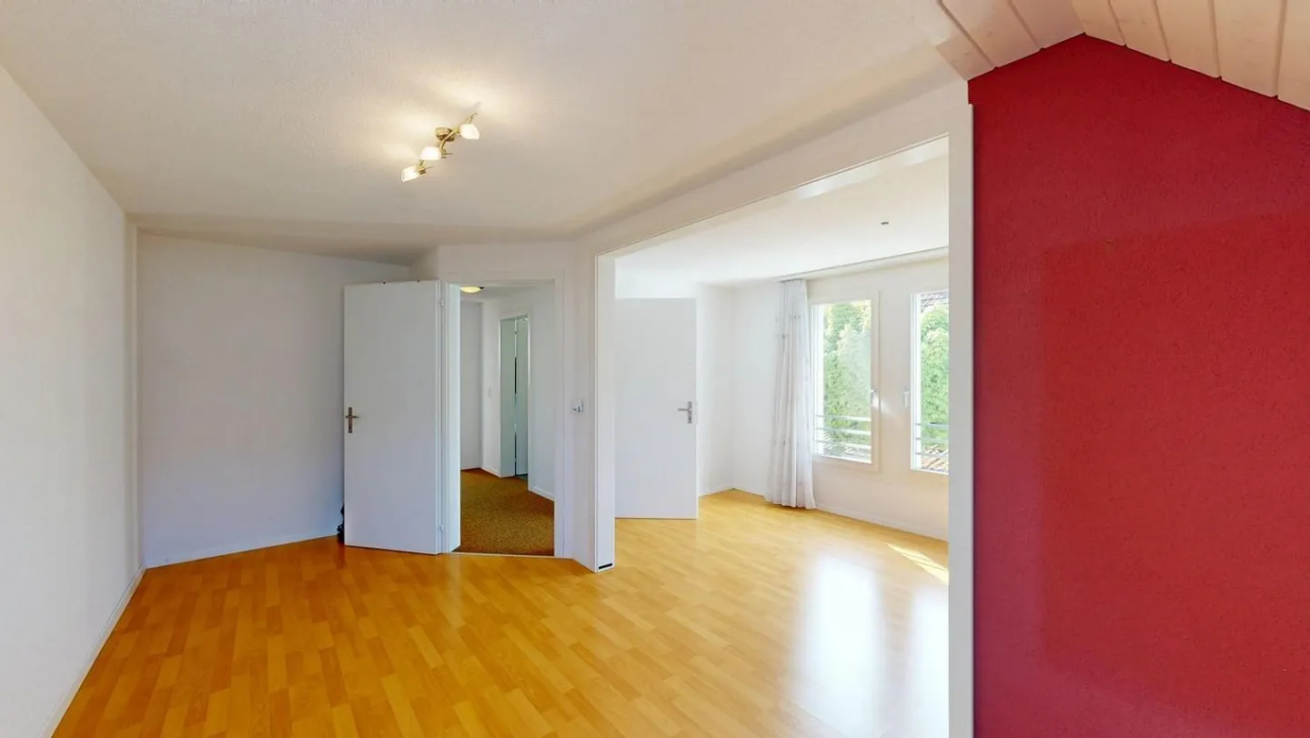 5.5 Room Semi-Detached House in Aarwangen - Photo 11 of 13