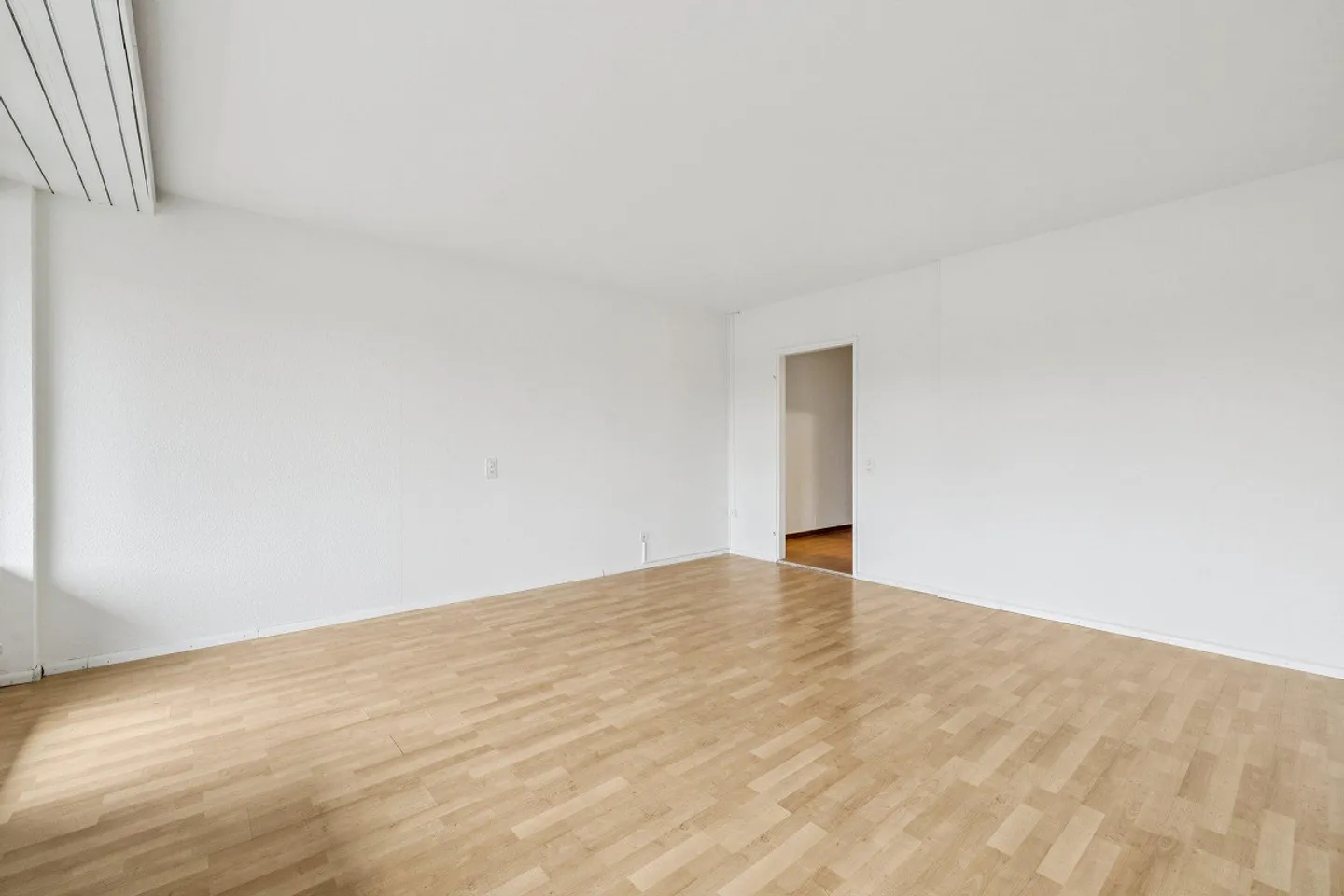 Charming 2.5-room apartment - Photo 2 of 10