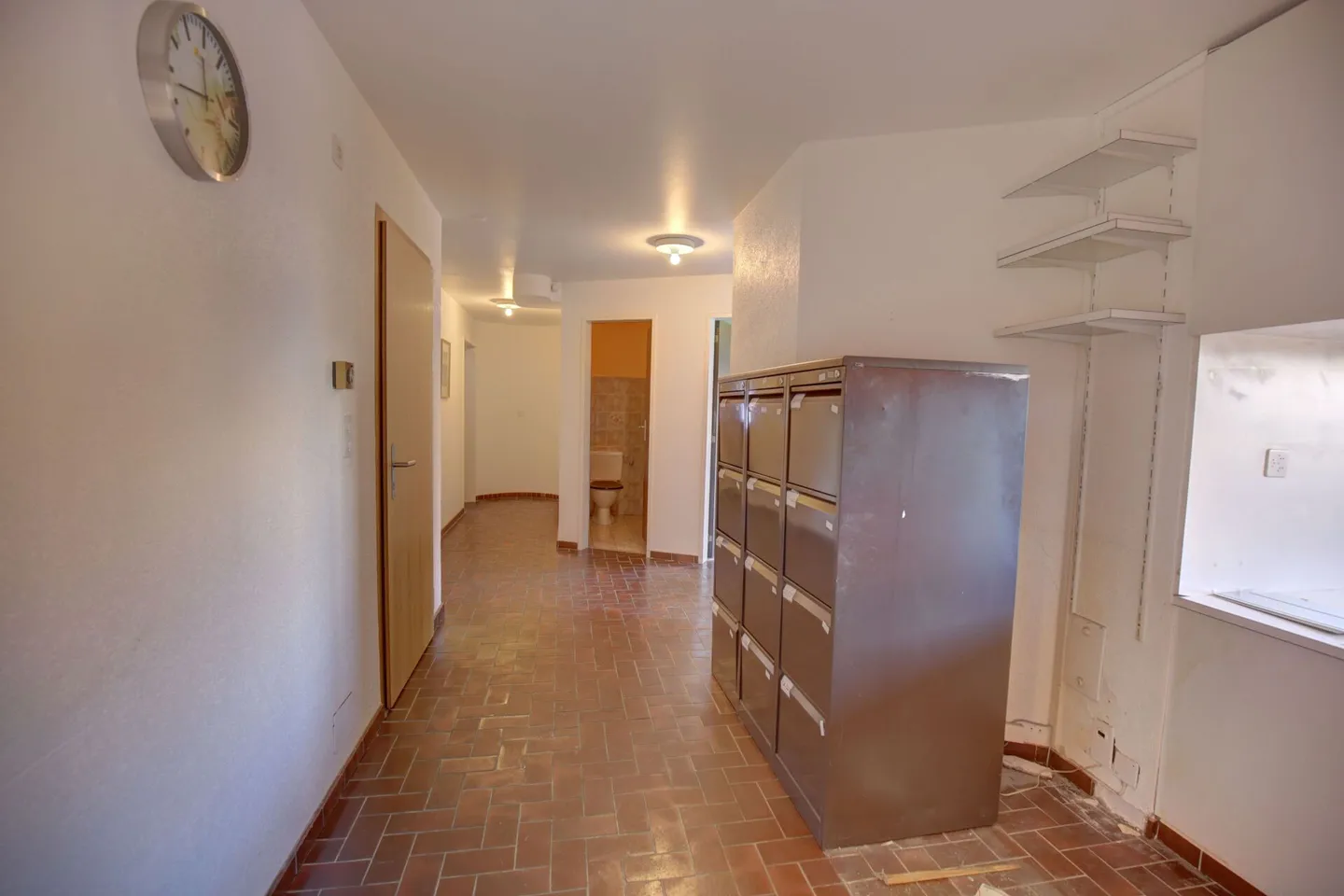 Geräumige Wohnung mit Potenzial - Foto 4 von 25