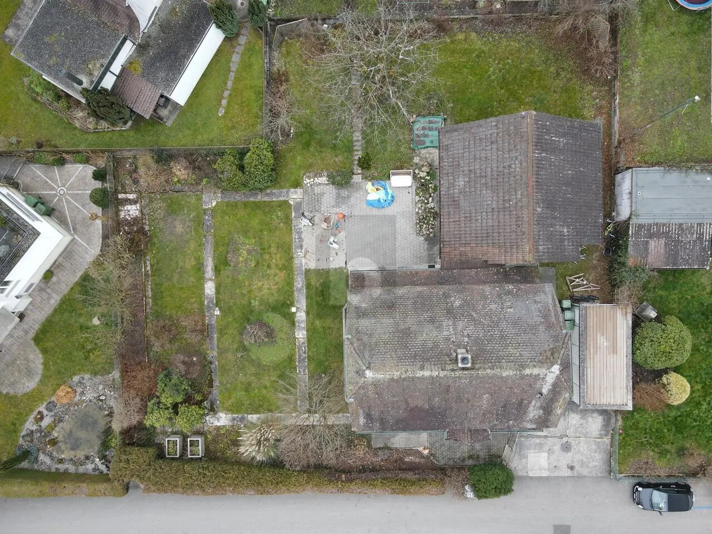 FAMILIENFREUNDLICH - SONNIGER GARTEN UND VIEL PLATZ - Foto 5 von 6