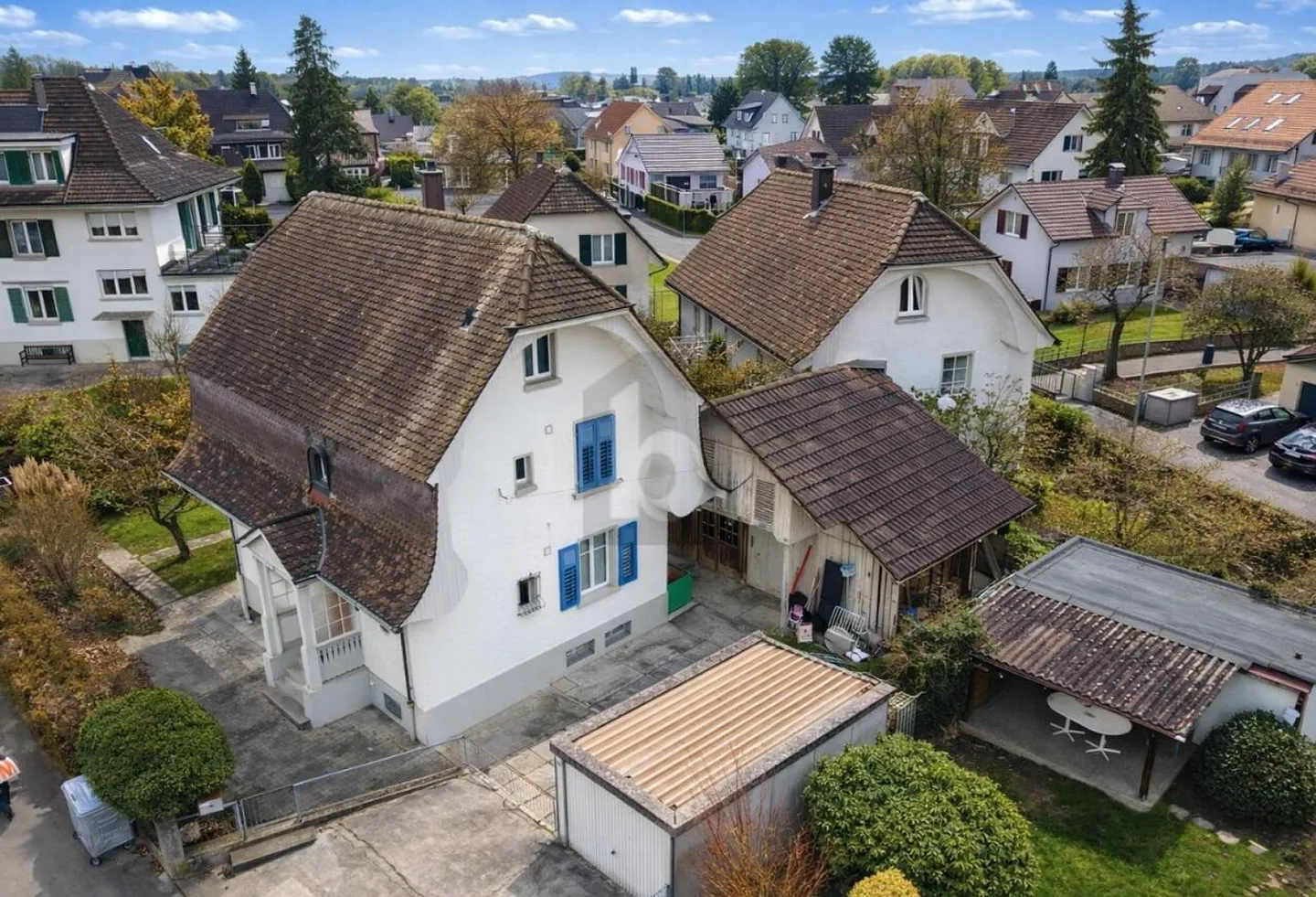 FAMILIENFREUNDLICH - SONNIGER GARTEN UND VIEL PLATZ - Foto 2 von 6