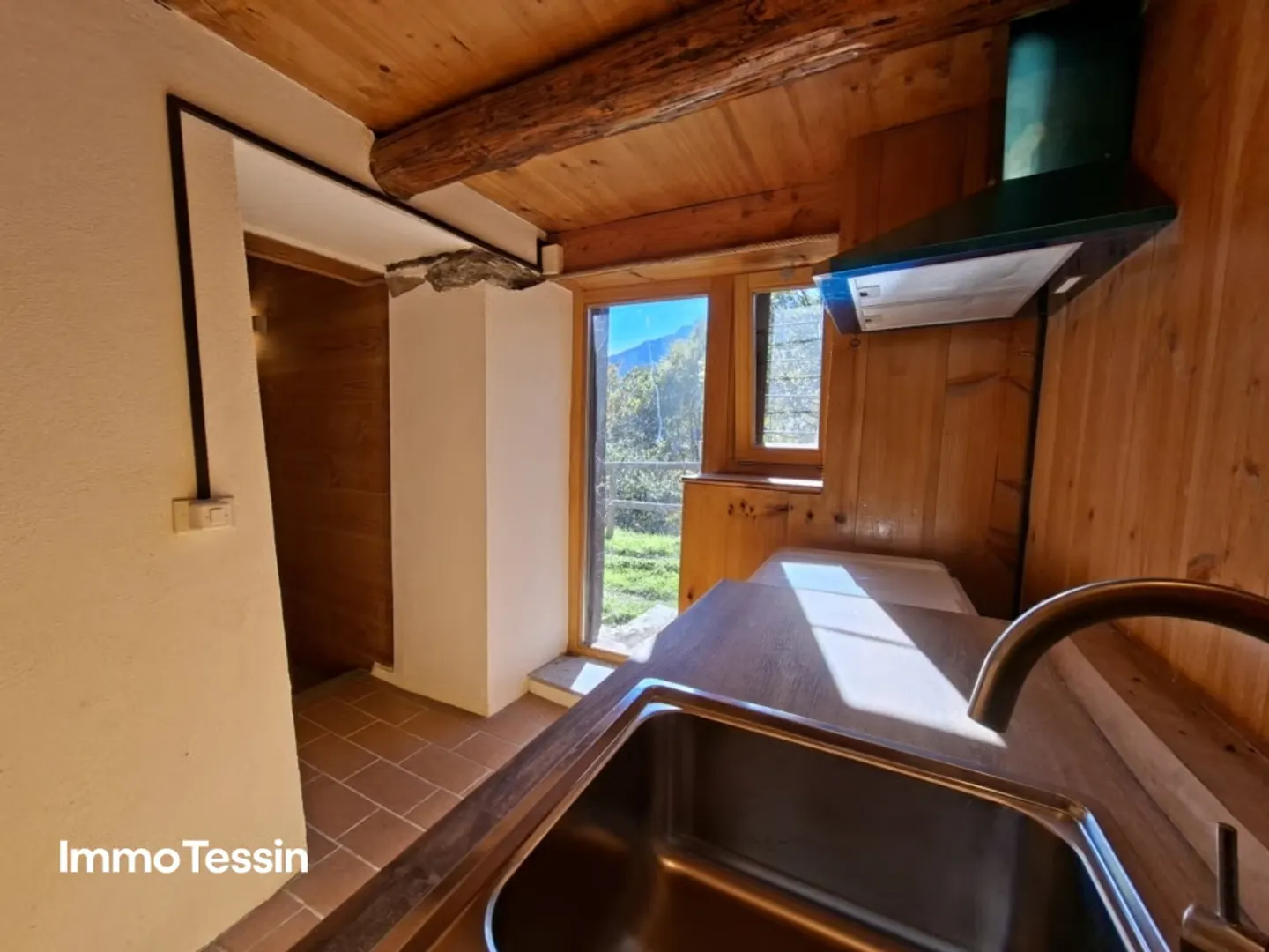 UNIQUE : Votre refuge dans la verdure, Rustico rénové avec vue imprenable au cœur de la nature à Campello Calpiogna - Photo 10 sur 13