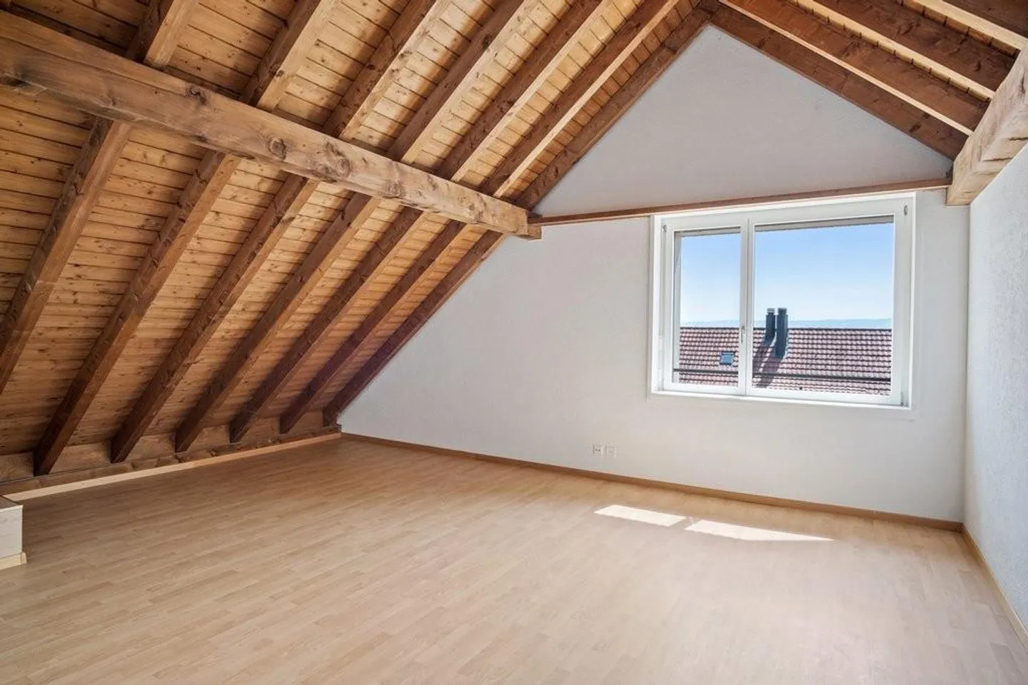 Geräumige Maisonette mit Aussicht - Foto 6 von 8