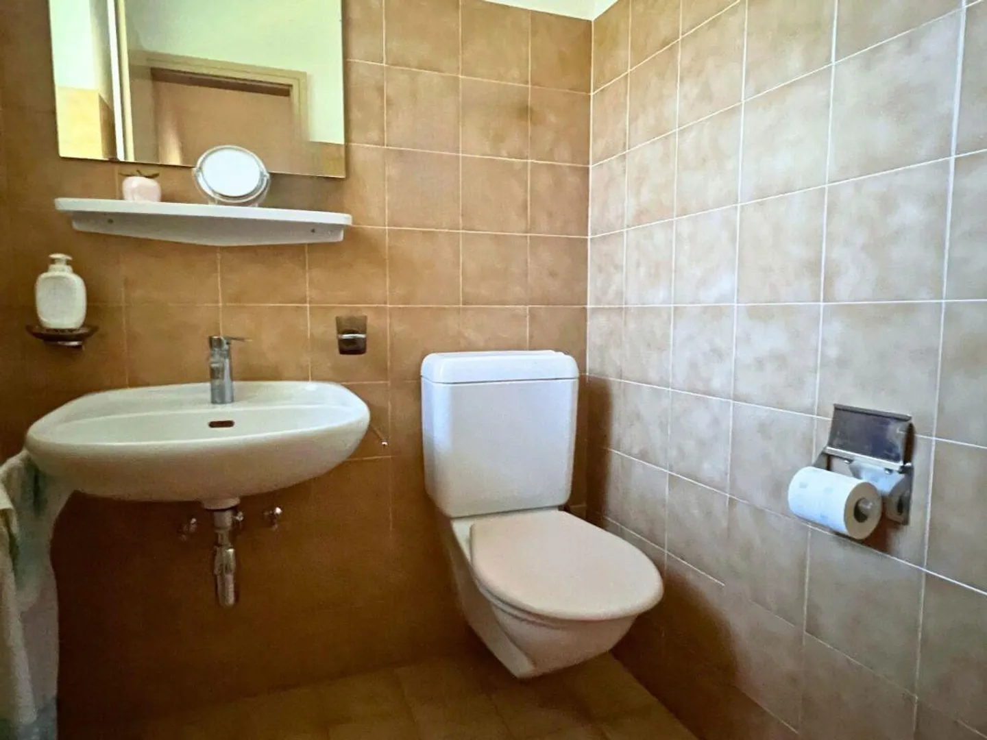 Belle maison individuelle avec un magnifique jardin - Photo 15 sur 20