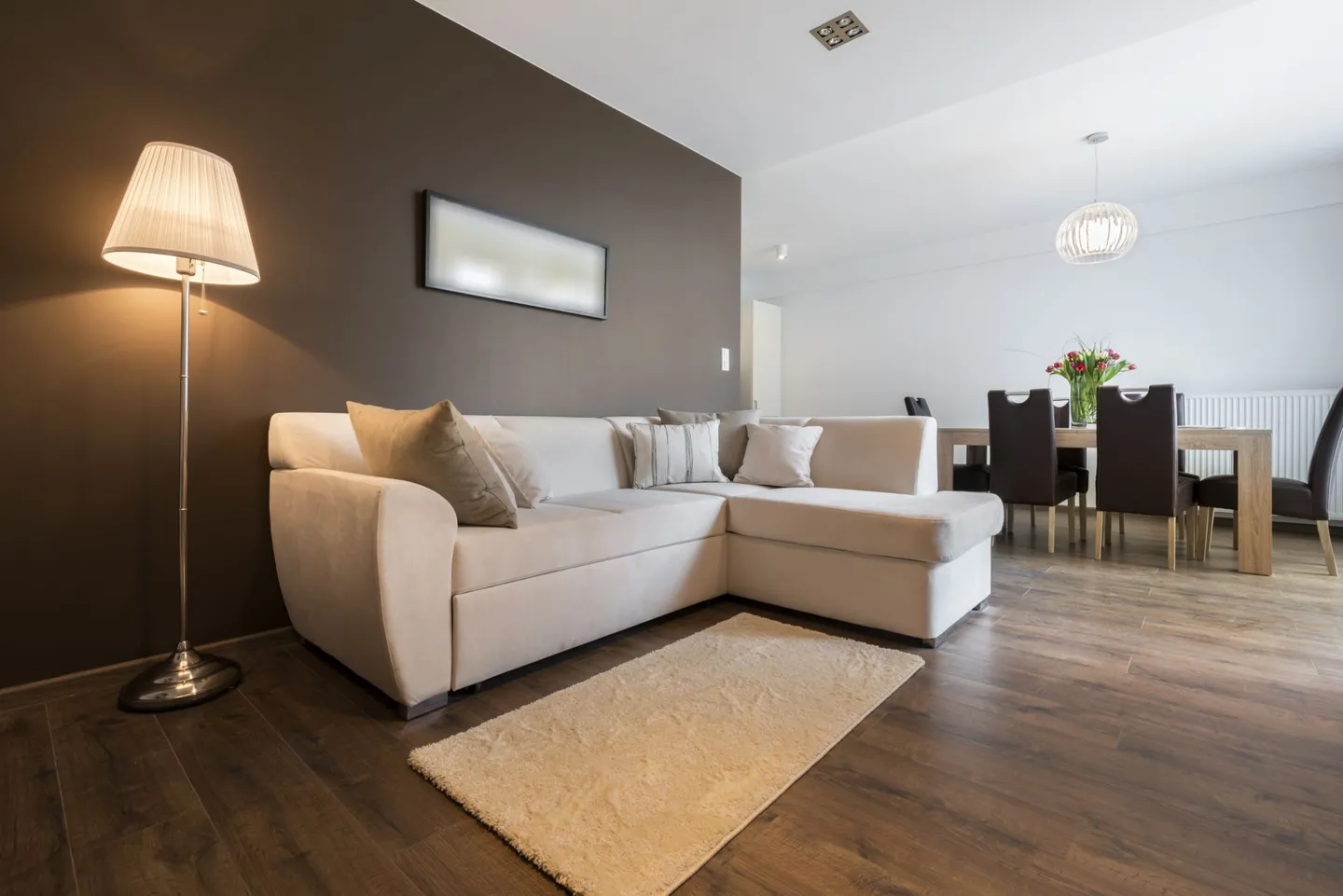 Beau logement - Nous vous offrons cela ! - Photo 2 sur 4
