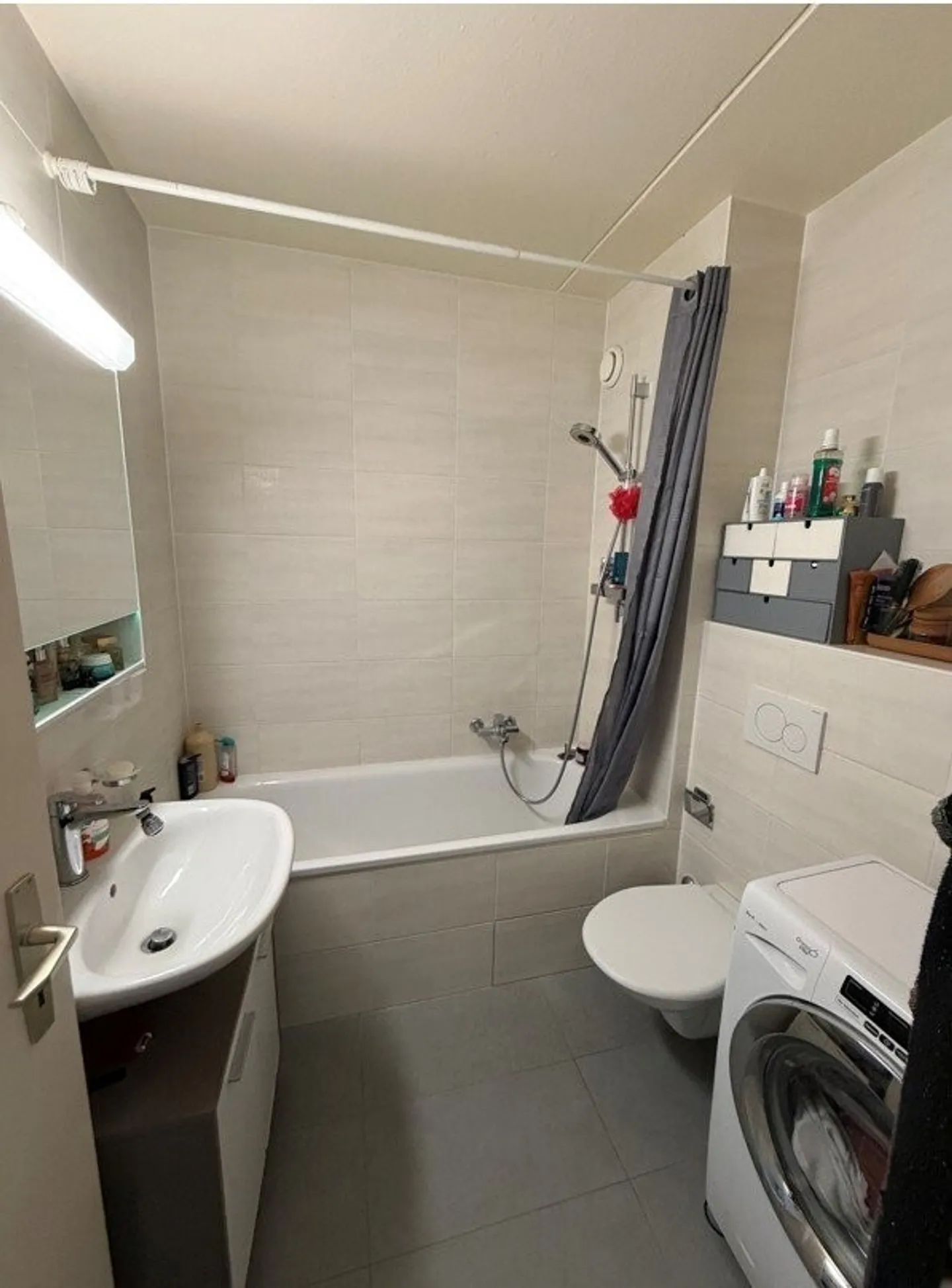 Geräumige Wohnung in der Nähe von Annehmlichkeiten - Foto 4 von 5