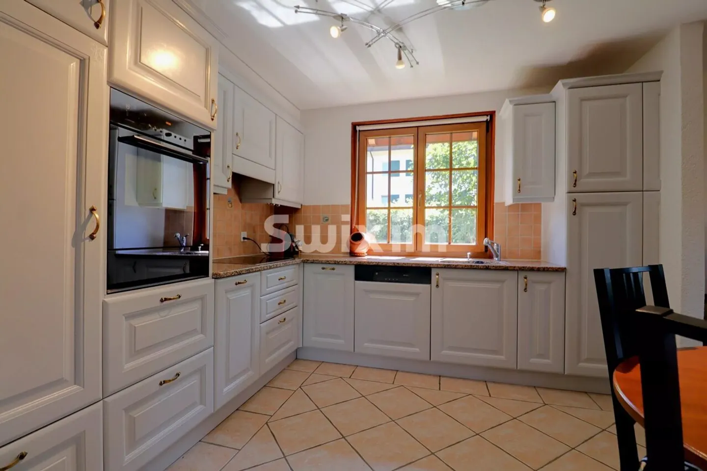 Exclusive individual villa, 5 bedrooms, sauna and landscaped garden - Châtillens, Oron area - Photo 4 of 10