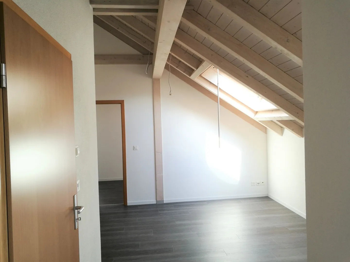 Appartement de 2.5 pièces pour les célibataires! - Photo 4 sur 7