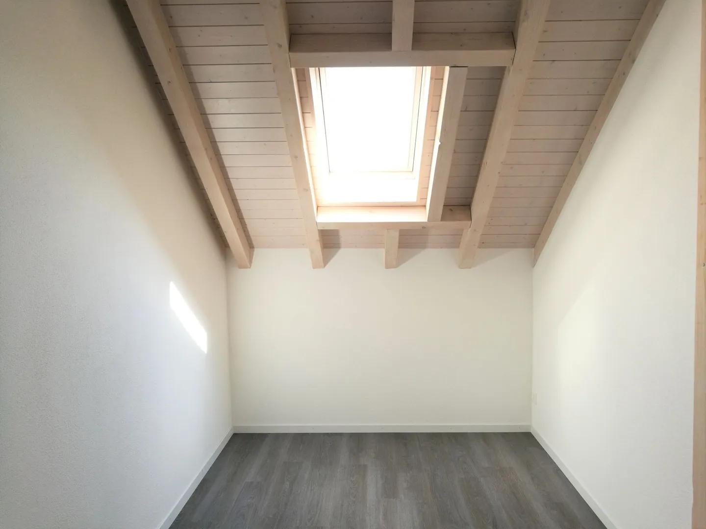 Appartement de 2.5 pièces pour les célibataires! - Photo 6 sur 7
