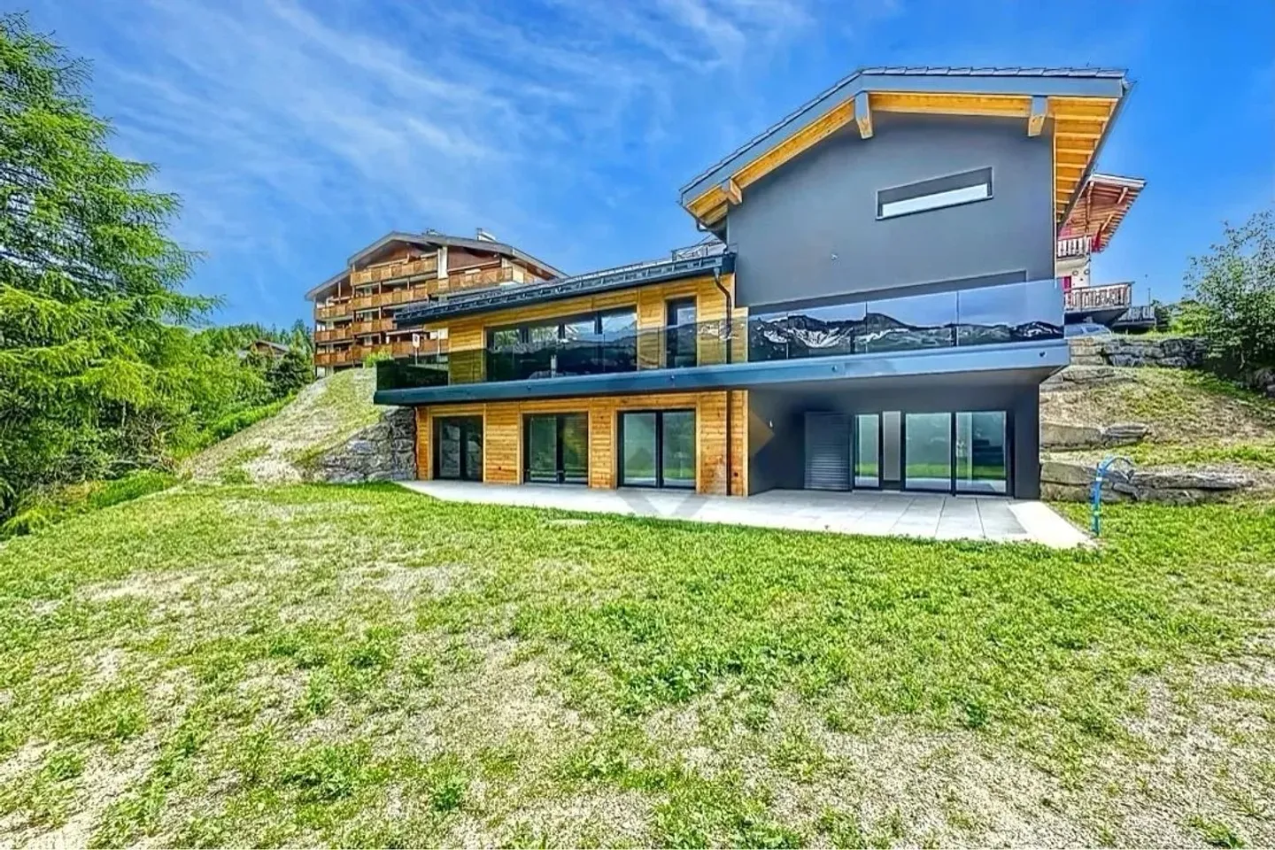 Casa 5.5 stanze - Foto 1 di 8