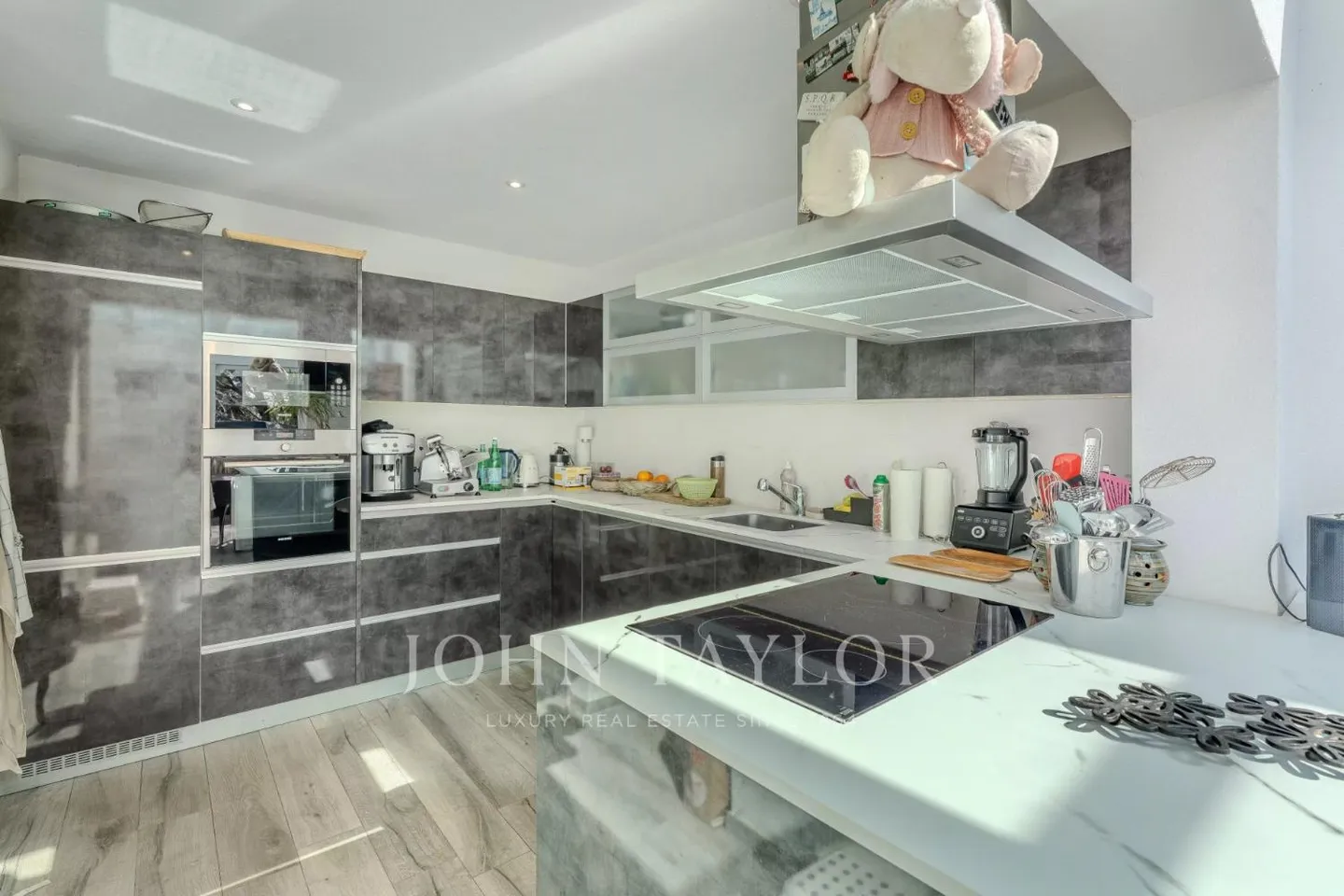 Elegante proprietà caratteristica a Lavigny - Foto 4 di 13