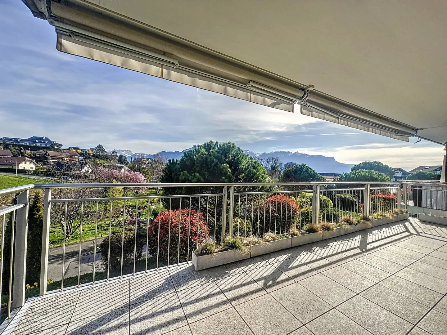 Appartamento spazioso 5.5 locali - Foto 1 di 12