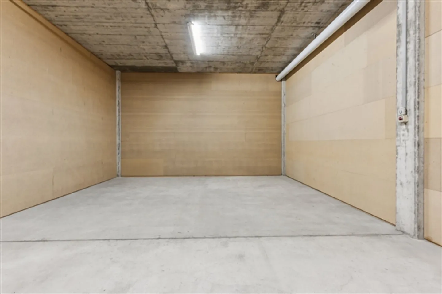 Magazzino semplice cercato trovato qui - Foto 1 di 2