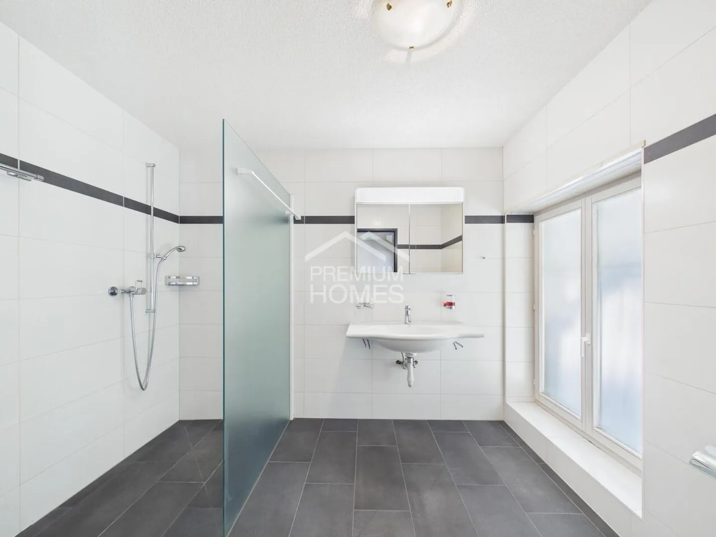 Modern Home with Plenty of Space and Comfort - Photo 7 of 10