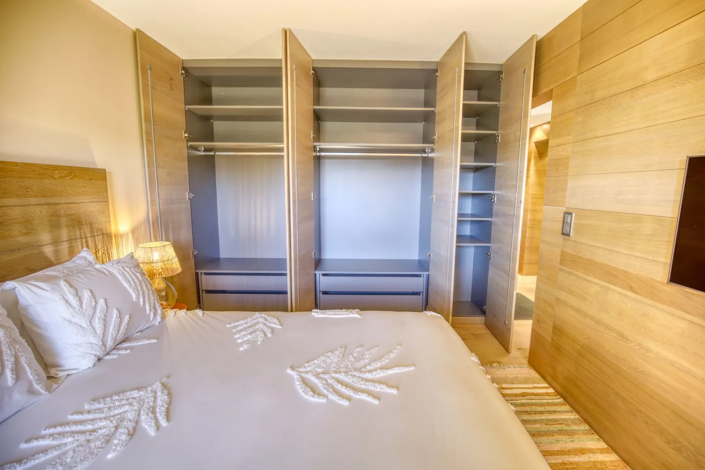 Appartement 1 pièce de haute qualité - rénové avec grande terrasse, à Crans ! - Photo 10 sur 18
