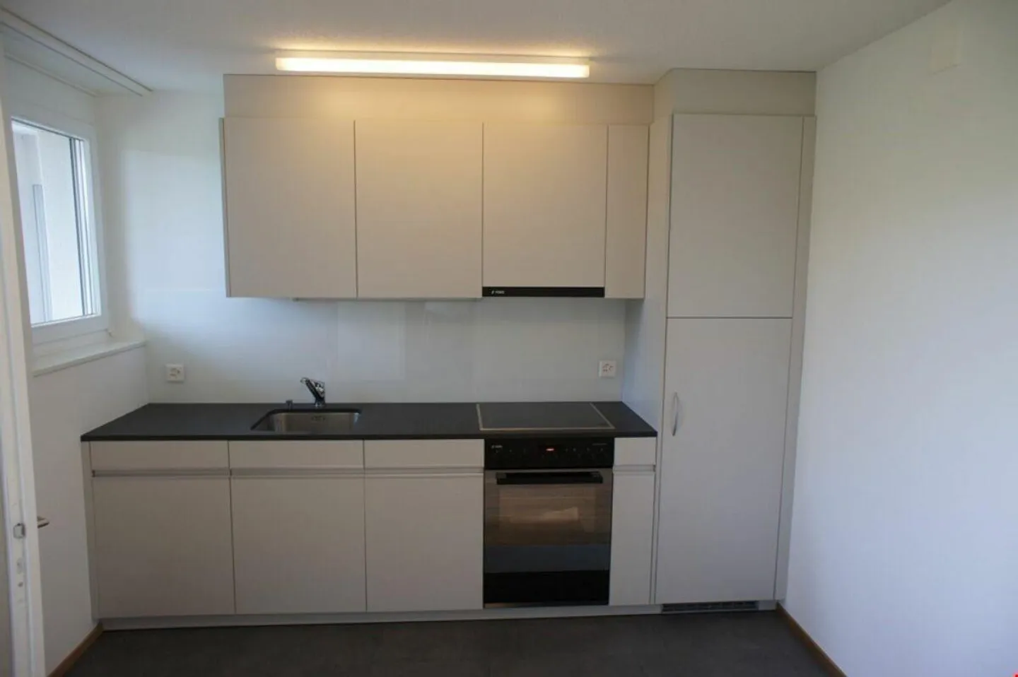 Top-modern apartment in the center! - Photo 2 of 6