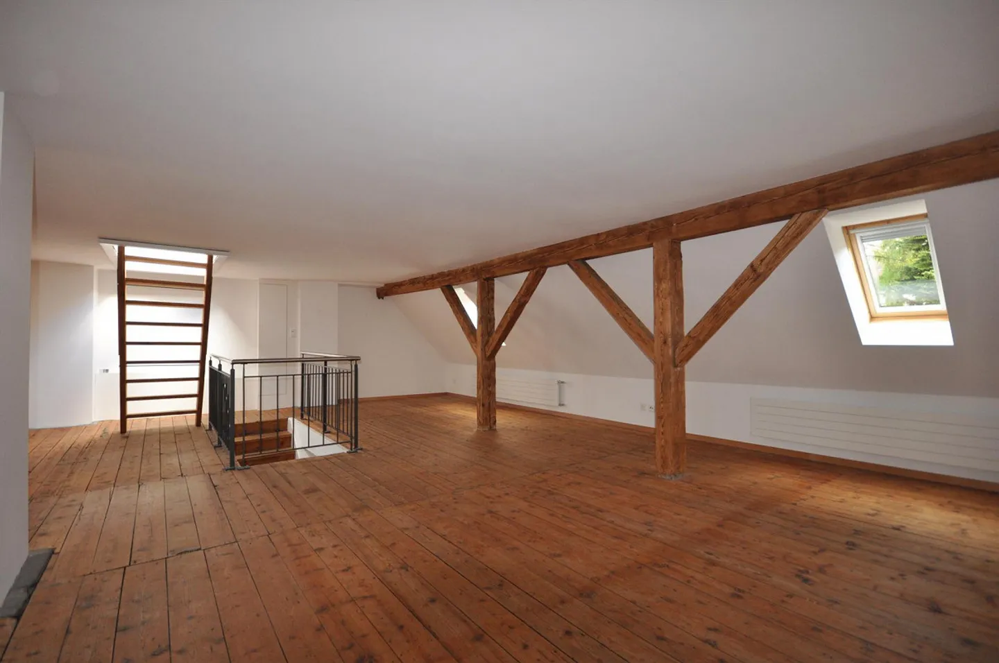 Art nouveau - Maisonette sensationnelle avec grande terrasse sur le toit - Photo 3 sur 19