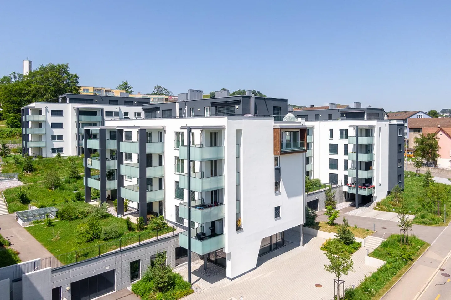 Exklusive Wohnung mit grosser Terrasse - Foto 1 von 3