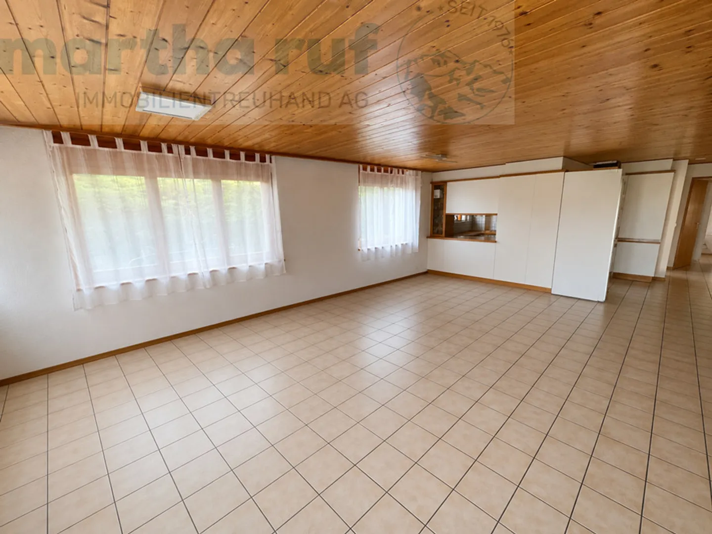 Grosszügige Erdgeschosswohnung - Foto 3 von 12